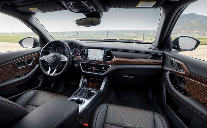 automotive-interiors-seats-controls-dashboard-layouts
